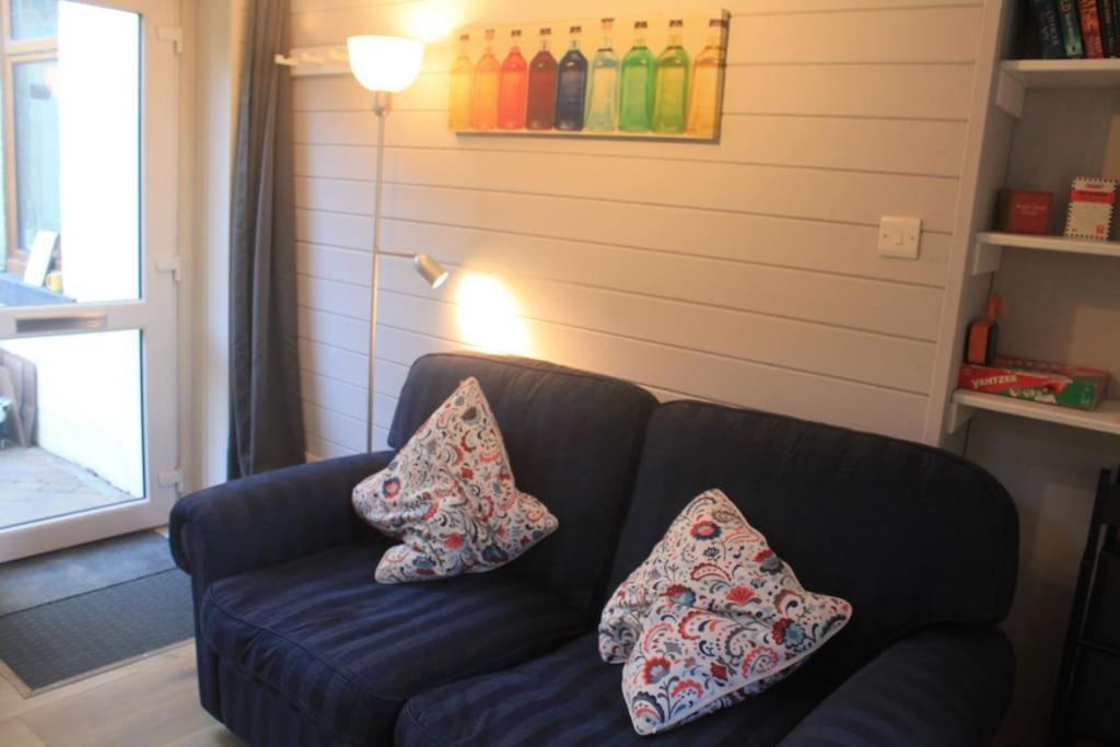 The Scullery - A Quirky Annex With Wood Fire Vila Huddersfield Exterior foto
